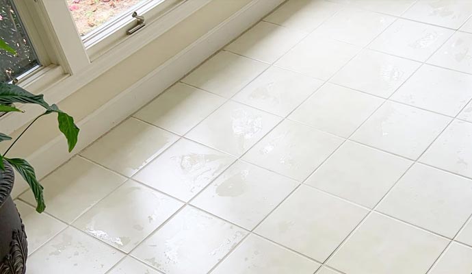 Clean tile and grout